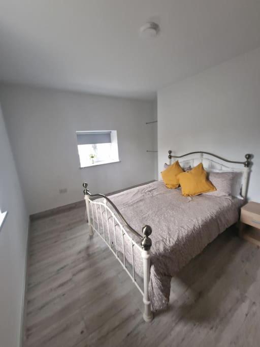 Welcome To Dc'S Cottage Holycross Ngoại thất bức ảnh